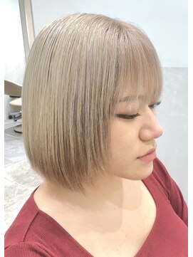 サロウィン 那覇店(SALOWIN) ホワイトミルクティー×縮毛矯正