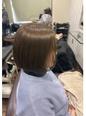 くすみベージュ