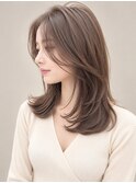 透明感アッシュベージュ/セミロング/レイヤーカット