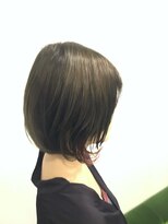 アンサルトヘア(unsarto hair) オリーブ系ポイントブリーチナチュラルボブ