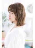 くびれカールで引締めウルフstyle