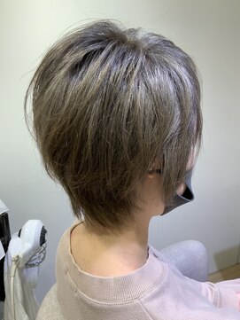 ユーネリー(U-NERY) ショートスタイル