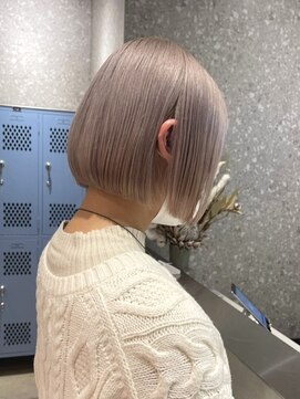 サンク 原宿 表参道(cinq) ミルクティーベージュナチュラルボブミニボブケアブリーチ20代