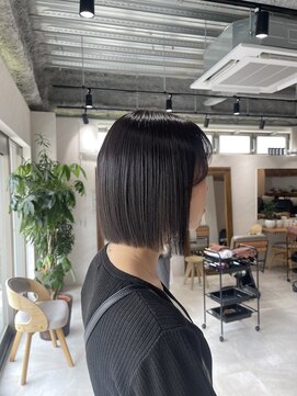 アドア 横浜(ADORE) 【ADORE横浜】切りっぱなしボブ