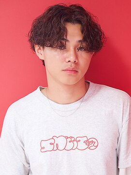 モットコウ 松山大街道(Mot-Co) 緩め波巻きスパイラル×センターパート