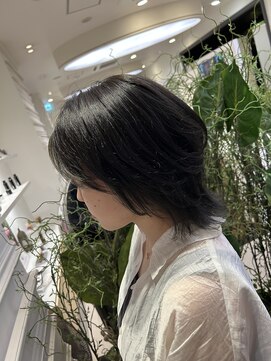 ギンザ ル グラン(JEAN CLAUDE BIGUINE GINZA Le Grand) くびれウルフ×ブルーブラックカラー