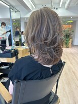 オーシャン(Ocean)&nbsp;[OCEAN Hair&Life藤原純]細めハイライト/白髪ぼかし/ボリューム