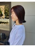 ワインレッド 赤髪 ブリーチなし ボブ 外ハネ 暖色カラー 熊倉