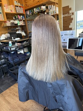 ルッカヘアガーデン バイ ラッシュゴールド(RUCCA HAIR GARDEN by LUSH GOLD) ミルクティーカラー