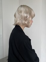 ステン(sten)&nbsp;ホワイトミルクティー/ホワイトブロンド/切りっぱなしボブ