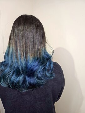 コロ(COLO) 【吉祥寺】ブリーチ　グラデーション　ブルー