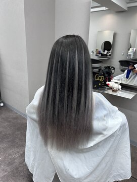 エミーバイモアムー(Emmie byMoremuu) 【MEI】グラデーションエクステ