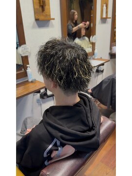 リレイス 四日市(RELACE) 四日市 レイヤーカット 髪質改善 縮毛矯正 メンズカット