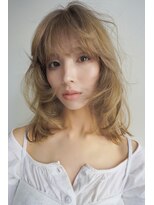 アオイ(aoi.)&nbsp;【薬院/天神/ミディアム/レイヤー/ベージュ/ダブルカラー】