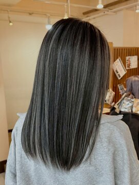 ブリッツ レボ(BLITZ-REVO) 着物ヘア/ダークアッシュ/ミディアムレイヤーカット/柏駅