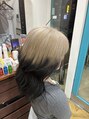 エスペランサ(esperansa)&nbsp;シルバーベージュ×ダークのコントラストが今っぽい洗練スタイル