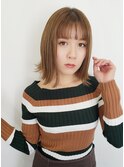 外ハネミディアムヘア