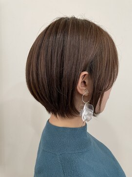 コルク バイ マグ 松本駅前(COLK by Mag) 20代30代大人可愛いアッシュベージュくびれボブ耳掛け透明感