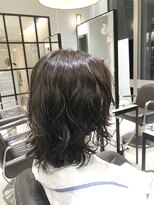 スタイリング楽ちん　おしゃれなウルフボブパーマ