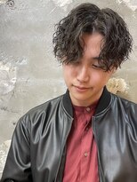 アカ(ACA)&nbsp;ツイストスパイラルパーマメンズパーマメンズマッシュ札幌大通