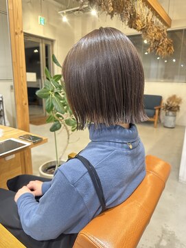 ジジ 宇都宮(Gigi) ブリーチなしイルミナカラーでつくるグレージュ