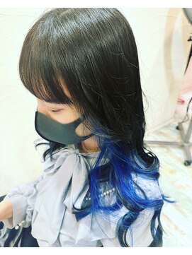 エズ(Eze) インナーカラー×ブルー