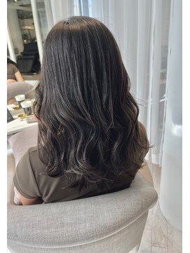 リン(Lin) 透明感&地毛風カラー