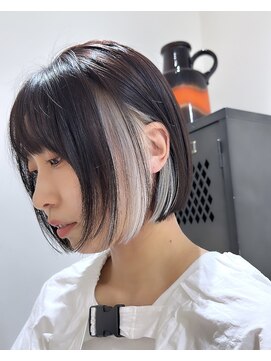 ヲタク(wotaku.) イヤリングカラーインナーカラーケアブリーチダブルカラーボブ