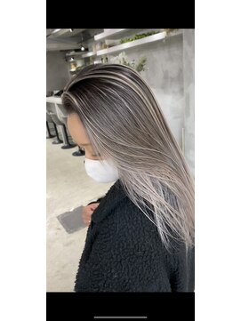 アポロ 横浜駅店(apollo) レイヤーボブハイライトブリーチレイヤーハイトーングレージュ