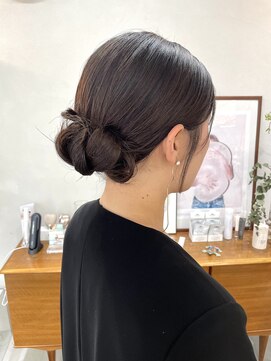 ヘアー アイス カンナ(HAIR ICI Canna) 大人可愛いシンプルシニオン/ナチュラルヘアセット