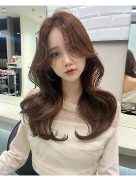 リッカ(LICCA) (licca内堀)ブラウンカラー×艶髪×レイヤーカット