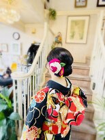 美容室 ティンカーベル シニヨンヘア