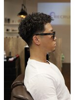 バタクラン(BATACLAN)&nbsp;ピンパーマ#メンズ#眉毛#メンズカット#パーマ#フェード#バーバー