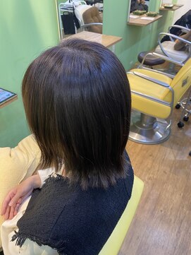 エシカル(ethical) 【大人かわいい】切りっぱなしボブ×イヤリングカラー