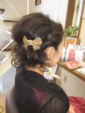 コアフィールフィス(COIFFURE fils) ねじり＆カールアップ