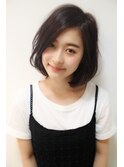 黒髪でも軽やかレイヤーボブ