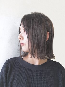 ピエドプールポッシュ(PiED DE POULE POCHE) シンプルに切りっぱなしボブ