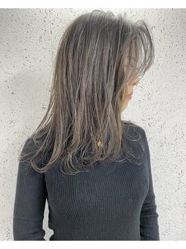 スティードトーキョー(Steed Tokyo) シークレットハイライト × グレージュ【Steed/立川】