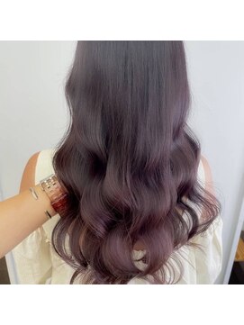 ナンバー ユアイロ 川崎(N° uairo) 大人かわいいエギョモリ ミルクティーブラウン ひし形シルエット