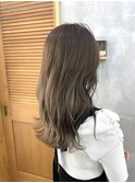 ミルクティーグレージュ