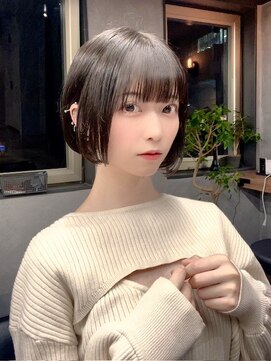 アイユー(ii+U) ミニボブ　大人可愛い　大人ボブ　透明感　抜け感