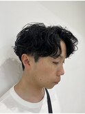 黒髪メンズカット立体感シャドウパーマビジネス刈り上げ
