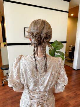 スリーバイザサロン(THREE by the salon) カチモリヘア