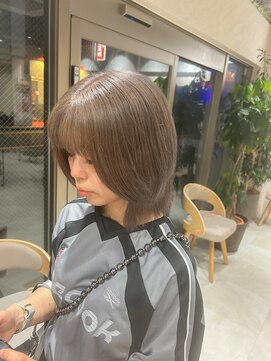 アドア 横浜(ADORE) グレージュカラー