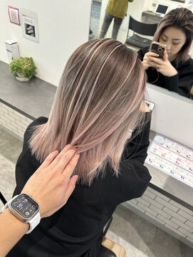 カラ ヘアーサロン(Kala Hair Salon) ハイライトバレイヤージュダブルカラーケアブリーチ20代30代