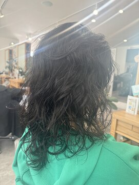 シロ(shiro.) くるくるパーマ