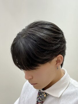 レボルトヘアー(R EVOLUT hair) 刈らない毛流れシースルーマッシュ
