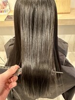 ノエル(NoeL)&nbsp;ツヤ髪ストレートの後ろ姿♪【大貫 拓馬】