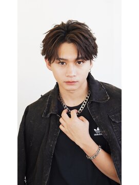 ビカム 名駅(become) コンマフェザー