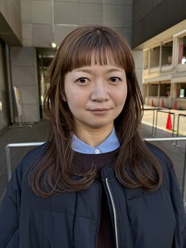 【トレンド】ロングヘア×顔まわりカット